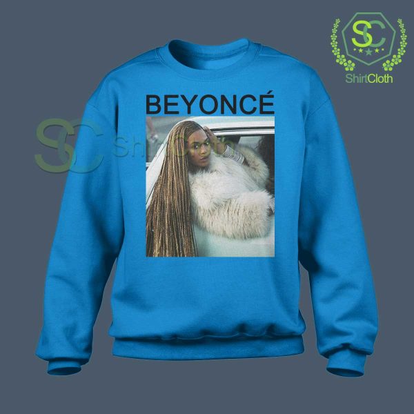 Beyonce-Style-In-Car-Blue-Sweatshirt